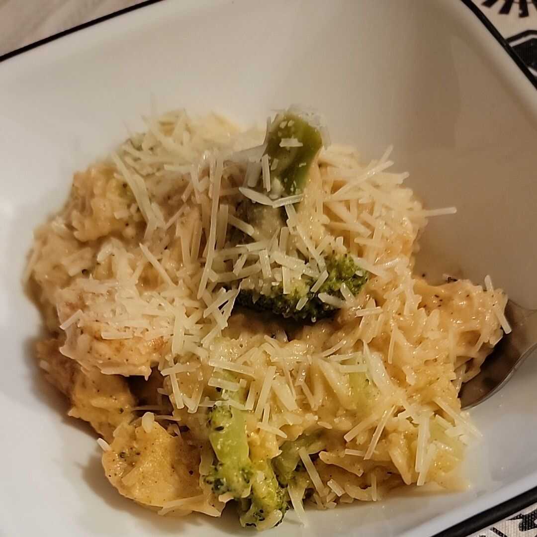 Chicken Broccoli Alfredo Rice Bake