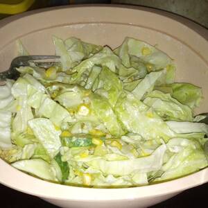 Salad Mentimun dengan Coleslaw