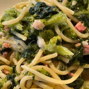 Spaghetti mit Schinken und Grünem Gemüse