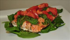 Baked Salmon with Tomatoes, Spinach and Mushrooms